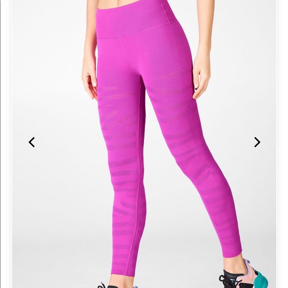 Fabletics High-Waisted Sculptknit Zebra Legging - Picture 4 of 6